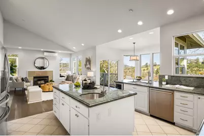 6 Oak Park Drive, Novato, CA 94945 - Photo 15