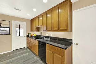 112 E Kentucky St, Fairfield, CA 94533 - Photo 25