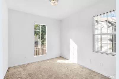 8356 Bennington Court, Vallejo, CA 94591 - Photo 19