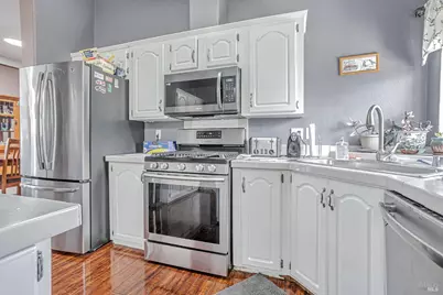 817 Corte Azul Court, Rohnert Park, CA 94928 - Photo 13