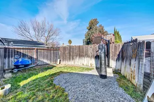 1919 Forest Ln, Vacaville, CA 95687 - Photo 47