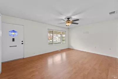 122 Rainier Circle, Vacaville, CA 95687 - Photo 5