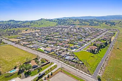 275 Rolling Sage Circle, Vacaville, CA 95688 - Photo 27