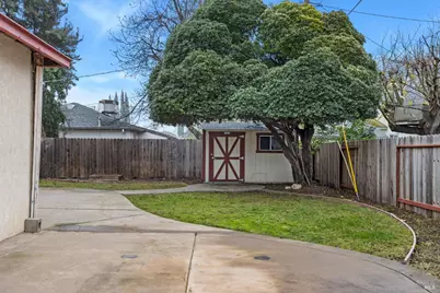 741 W D Street, Dixon, CA 95620 - Photo 35