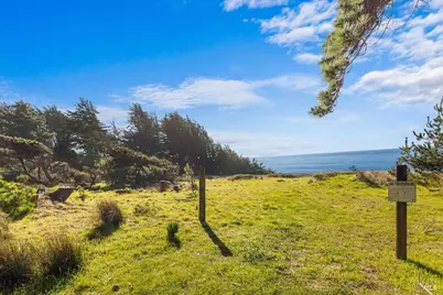 22084 Ninive Drive, Jenner, CA 95450 - Photo 3