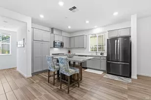 6420 Paysar Ln, Gilroy, CA 95020 - Photo 9