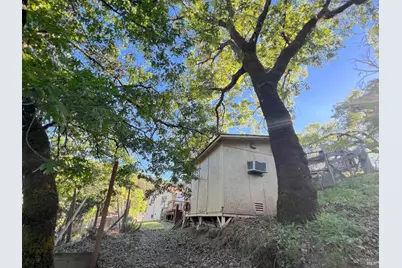 8800 Feliz Creek Drive, Ukiah, CA 95482 - Photo 27