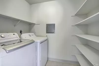 870 Hudis Street, Rohnert Park, CA 94928 - Photo 33