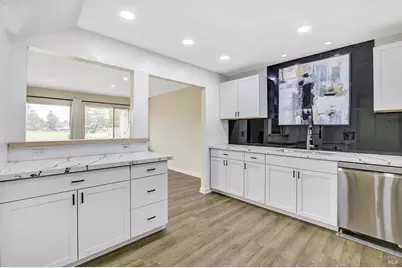 870 Hudis Street, Rohnert Park, CA 94928 - Photo 5