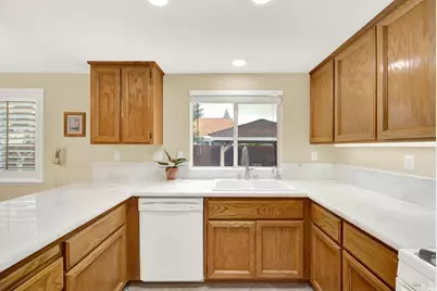 385 Sun Valley Way, Vacaville, CA 95688 - Photo 37