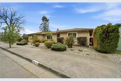 1808 Sherwood Court, Santa Rosa, CA 95405 - Photo 3