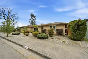 1808 Sherwood Ct, Santa Rosa, CA 95405 - Photo 3