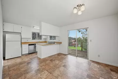 18483 Park Point Court, Hidden Valley Lake, CA 95467 - Photo 7