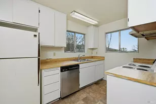 18483 Park Point Ct, Hidden Valley Lake, CA 95467 - Photo 9