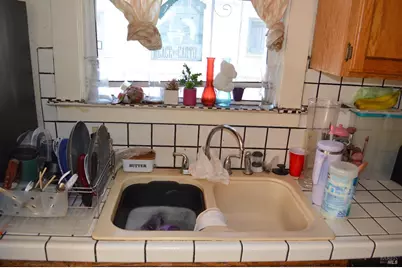 1141 E 33rd Street, Oakland, CA 94610 - Photo 17