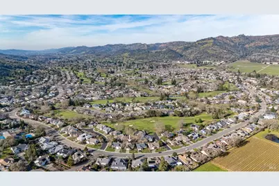 8151 Oakmont Drive, Santa Rosa, CA 95409 - Photo 57