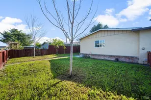 219 Wisconsin St, Fairfield, CA 94533 - Photo 3