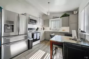 219 Wisconsin St, Fairfield, CA 94533 - Photo 7