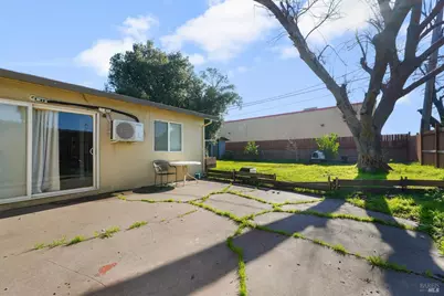 219 Wisconsin Street, Fairfield, CA 94533 - Photo 19