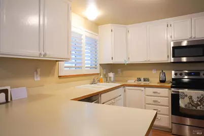 192 Carlsbad Circle, Vacaville, CA 95687 - Photo 13