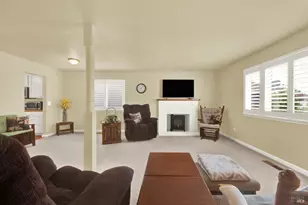 192 Carlsbad Cir, Vacaville, CA 95687 - Photo 27