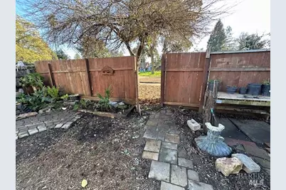 1820 Shelley Drive, Santa Rosa, CA 95401 - Photo 17