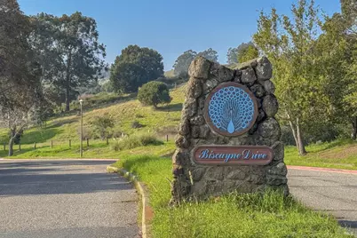 94 Biscayne Drive, San Rafael, CA 94901 - Photo 39