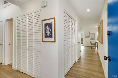 94 Biscayne Drive, San Rafael, CA 94901 - Photo 5