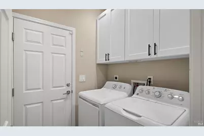 1843 Bella Vista Way, Santa Rosa, CA 95403 - Photo 23