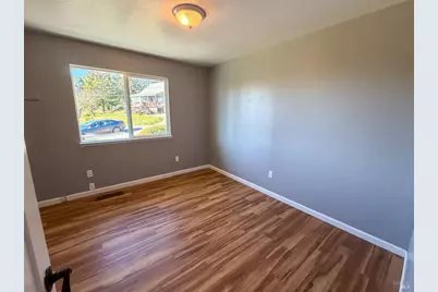 27310 Oriole Drive, Willits, CA 95490 - Photo 23