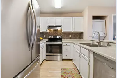 240 Seagull Row, Novato, CA 94945 - Photo 9