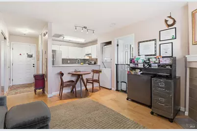 240 Seagull Row, Novato, CA 94945 - Photo 7