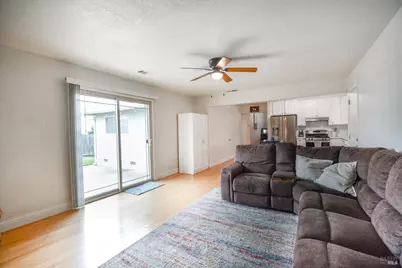 305 S 8th Street, Dixon, CA 95620 - Photo 15