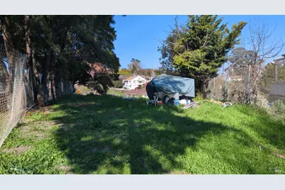 677 Renfrew Road, El Sobrante, CA 94803 - Photo 5