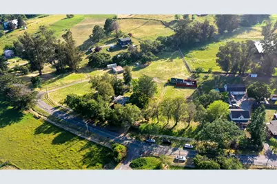 635 Goodwin Avenue, Penngrove, CA 94951 - Photo 3