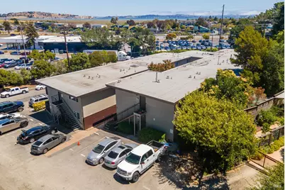 801 Meadowsweet Drive, Corte Madera, CA 94925 - Photo 3