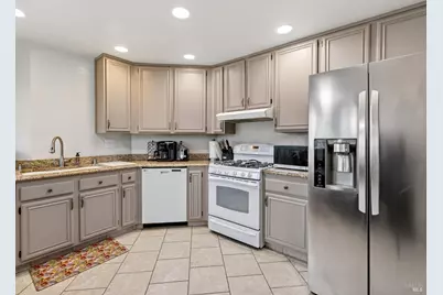 1120 Courtland Court, Fairfield, CA 94534 - Photo 5