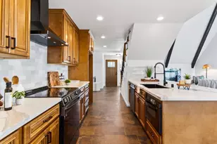 1028 Eastridge Dr, Napa, CA 94558 - Photo 11