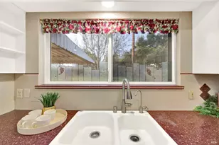 126 Olympic Cir, Vacaville, CA 95687 - Photo 25