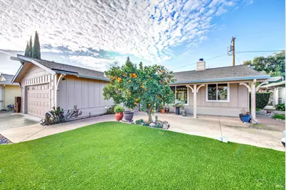 126 Olympic Circle, Vacaville, CA 95687 - Photo 7