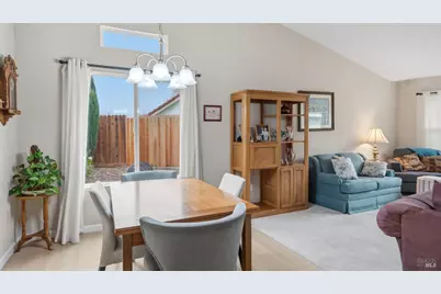 419 Trillick Court, Vacaville, CA 95688 - Photo 7