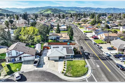 655 Marshall Court, Vacaville, CA 95687 - Photo 5