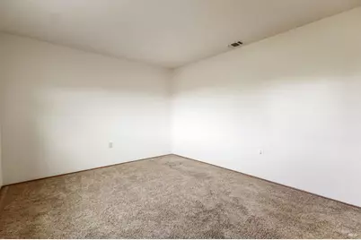 115 Isle Royale Circle, Vacaville, CA 95687 - Photo 7