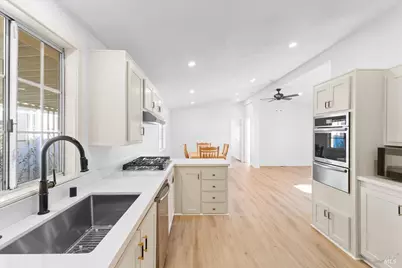 8145 Willow Street, Windsor, CA 95492 - Photo 5