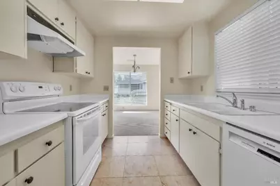 331 Pythian Road, Santa Rosa, CA 95409 - Photo 7