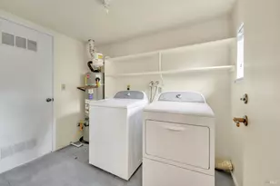 331 Pythian Rd, Santa Rosa, CA 95409 - Photo 27