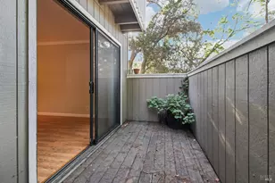 165 Oddstad Dr, Vallejo, CA 94589 - Photo 33