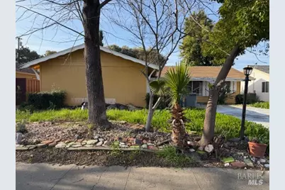 197 Rainier Circle, Vacaville, CA 94537 - Photo 1