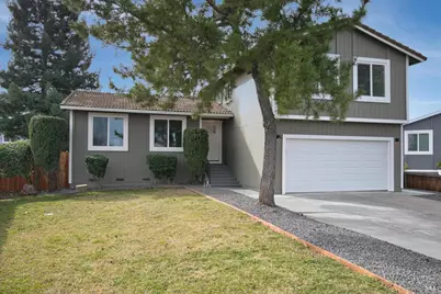 106 Kerry Court, Vacaville, CA 95687 - Photo 3