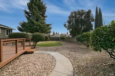 106 Kerry Court, Vacaville, CA 95687 - Photo 33